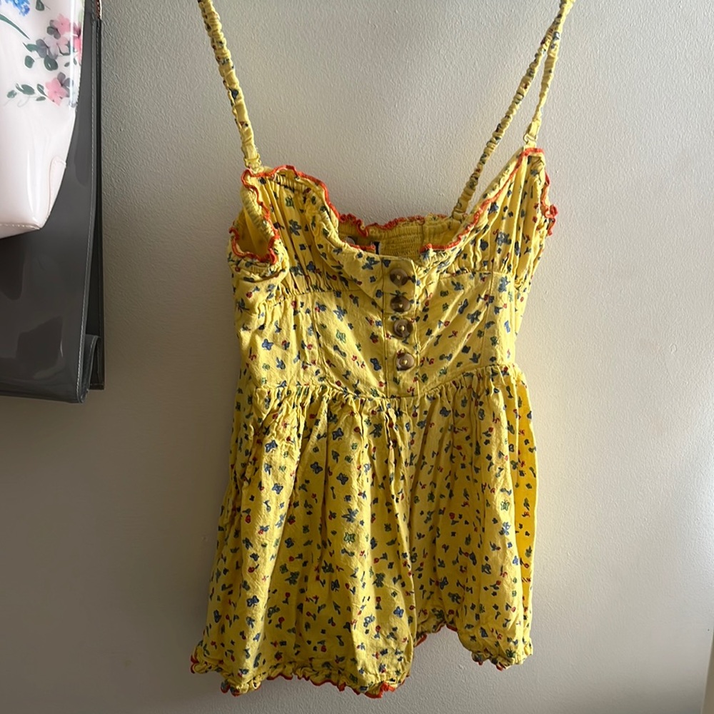 Urbane Outfitters Romper size XS